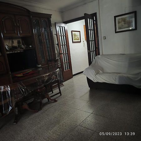 Apto Barcelona C R Διαμέρισμα Santa Coloma de Gramanet Εξωτερικό φωτογραφία
