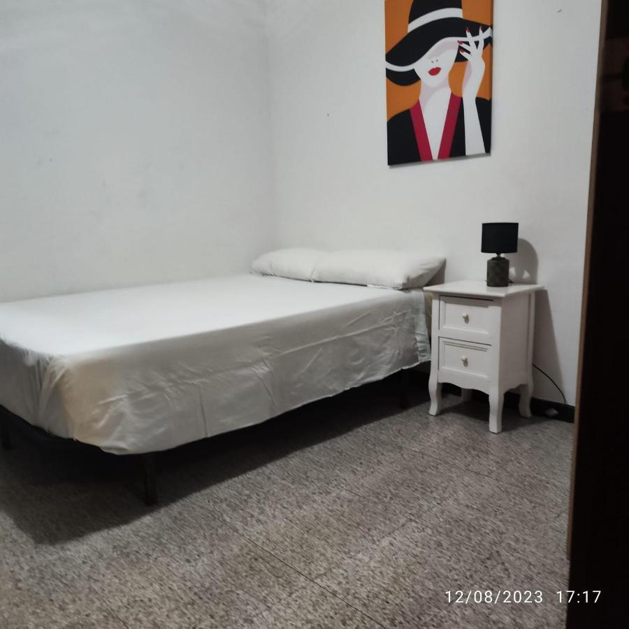 Apto Barcelona C R Διαμέρισμα Santa Coloma de Gramanet Εξωτερικό φωτογραφία